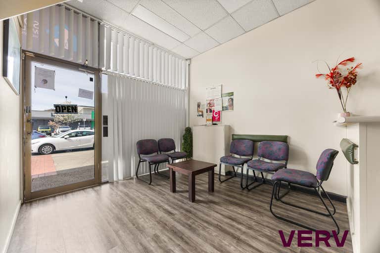 3/30 Mawson Place Mawson ACT 2607 - Image 2