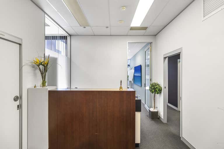 15/4 Kyabra Street Newstead QLD 4006 - Image 2