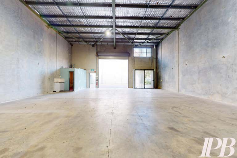 2/45 Nealdon Drive Meadowbrook QLD 4131 - Image 2