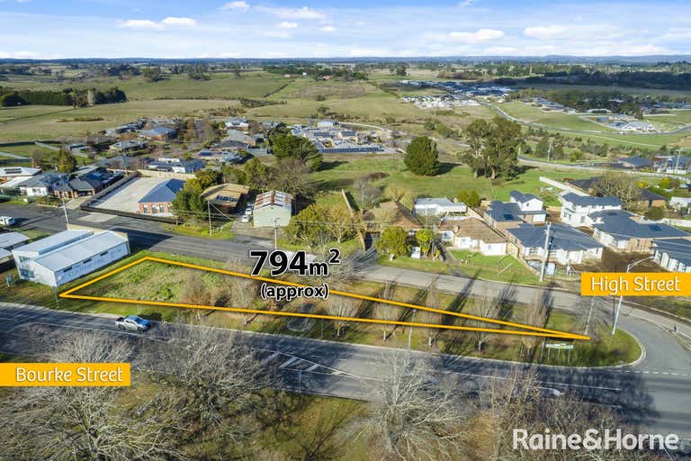 135-137 High Street Kyneton VIC 3444 - Image 1