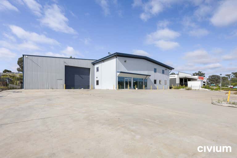 Whole, 8 Sawmill Circuit Hume ACT 2620 - Image 1