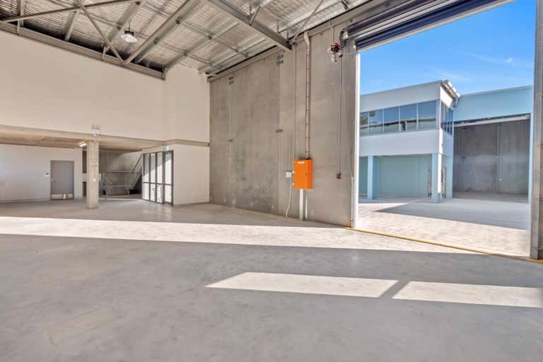 4 Jullian Close Banksmeadow NSW 2019 - Image 1