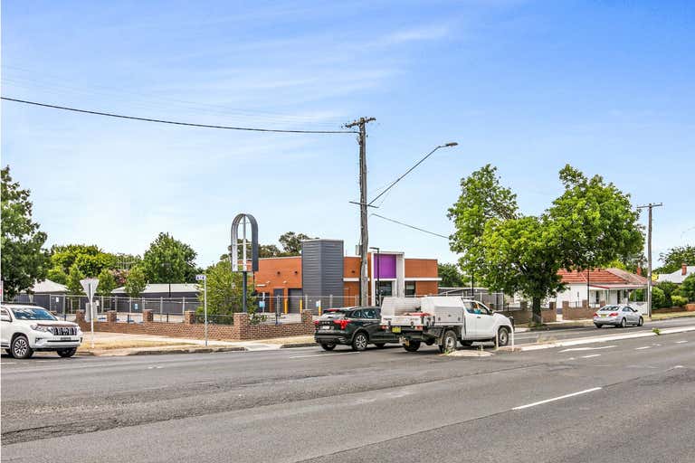 105 Stewart Street (Great Western Highway) Bathurst NSW 2795 - Image 2
