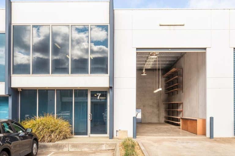 7/34 Christensen Street Cheltenham VIC 3192 - Image 1