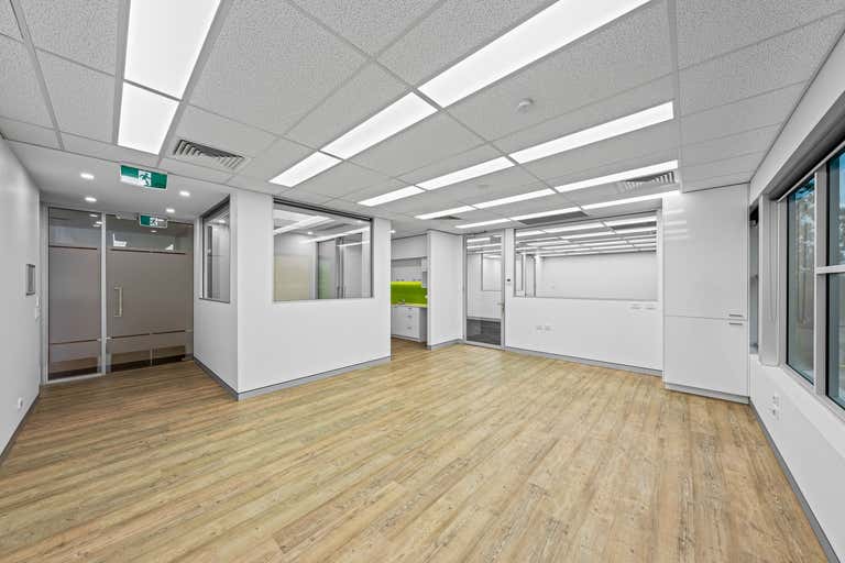 205/2728 Logan Road Eight Mile Plains QLD 4113 - Image 1