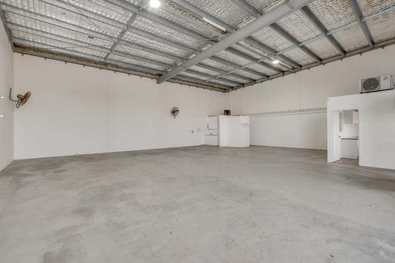 8/24 Carroll Street Wilsonton QLD 4350 - Image 1