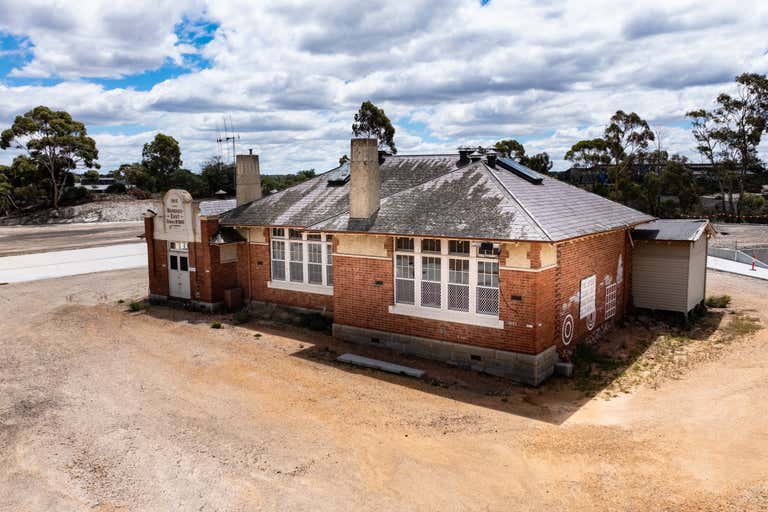 2/93 Strickland Rd East Bendigo VIC 3550 - Image 1