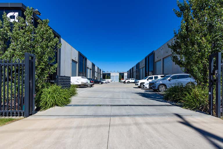 Unit 38, 10  Cawley Road Yarraville VIC 3013 - Image 2