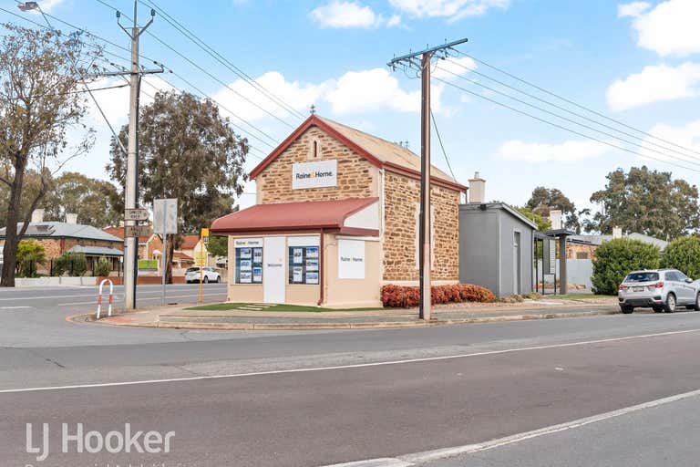 9 Adelaide Road Gawler South SA 5118 - Image 1