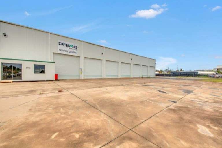 12 Roy Swenson Close Callemondah QLD 4680 - Image 1