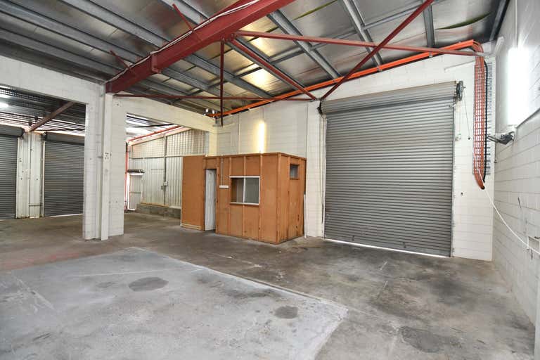 2/15 Whitehouse Street Garbutt QLD 4814 - Image 1