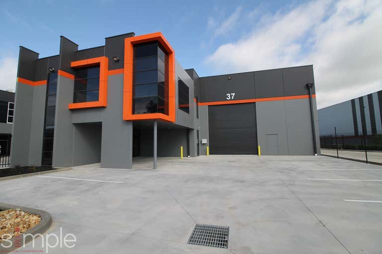 37 Naxos Way Keysborough VIC 3173 - Image 1