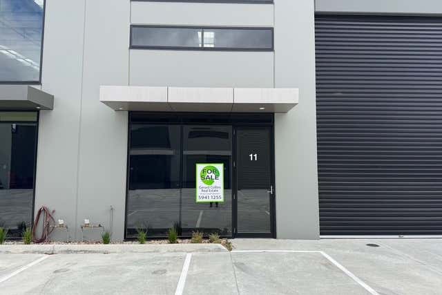 11 Arrow Court Pakenham VIC 3810 - Image 2