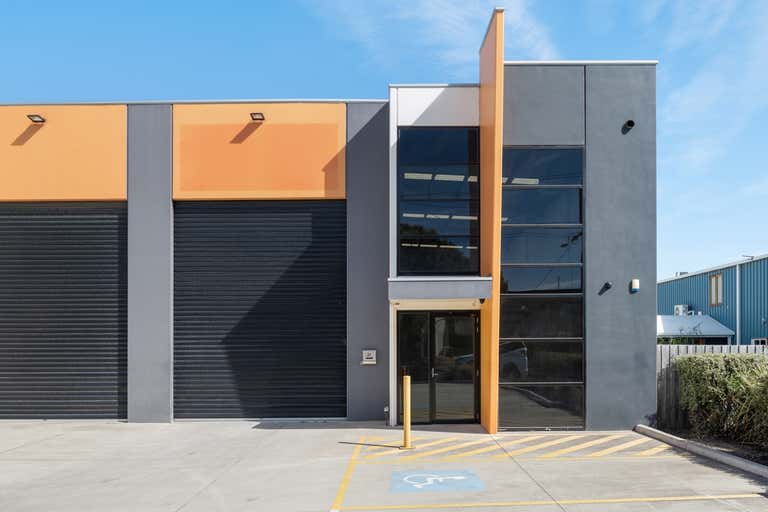 2/1 ARCHER DRIVE Mornington VIC 3931 - Image 1