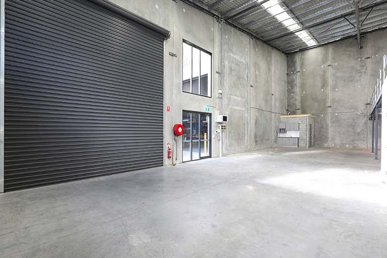 2/25 Investigator Drive Unanderra NSW 2526 - Image 1