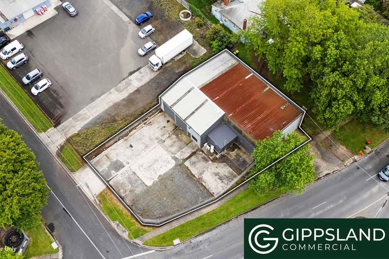 15 Mavis Avenue Warragul VIC 3820 - Image 2