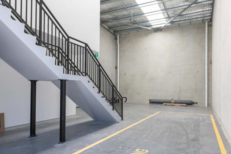 2/7-9 Jullian Close Banksmeadow NSW 2019 - Image 2