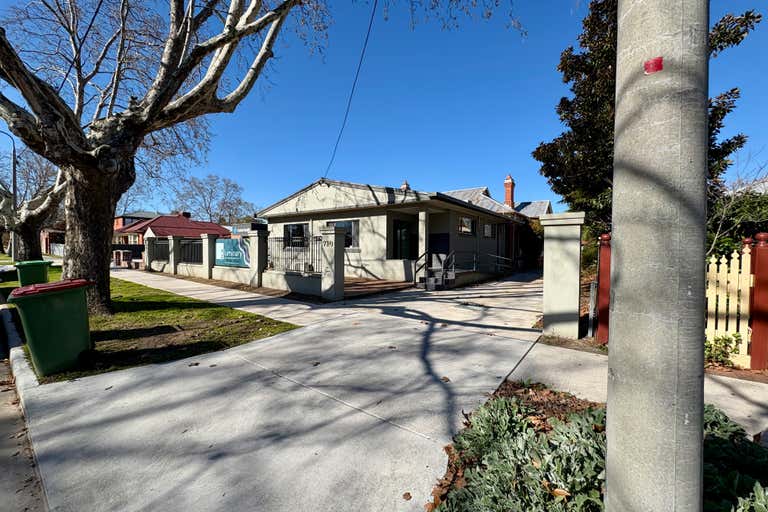 710 Young Street Albury NSW 2640 - Image 1