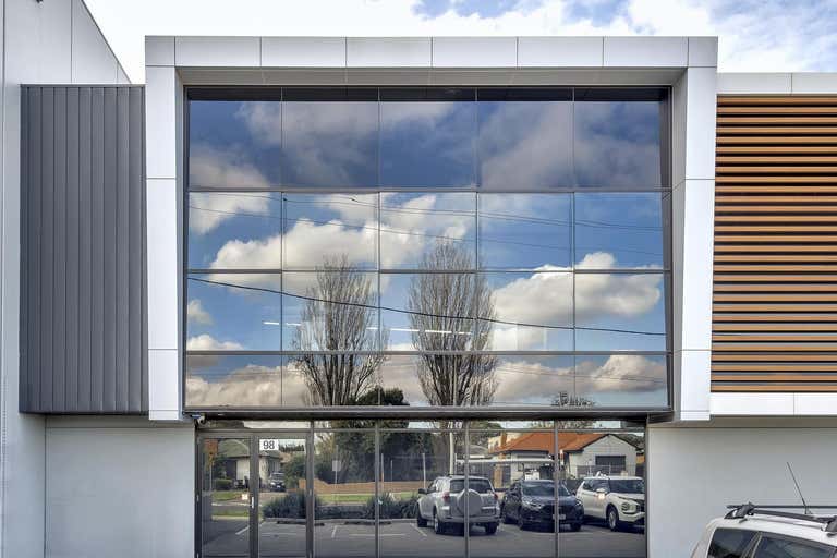 98 Derby St Pascoe Vale VIC 3044 - Image 2