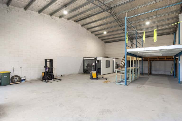 Unit 2, 85 Munibung Road Cardiff NSW 2285 - Image 2