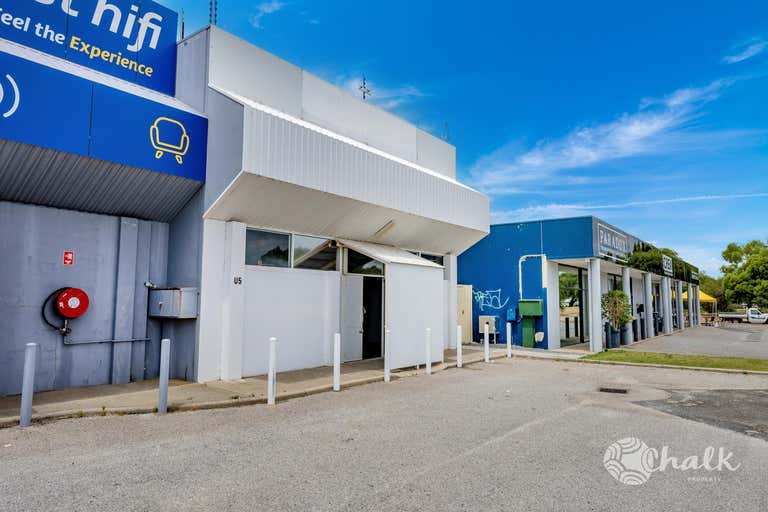 5/4-6 Commodore Drive Rockingham WA 6168 - Image 2