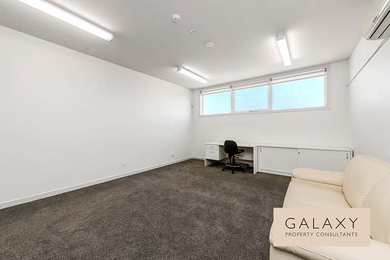 24/981 North Road Murrumbeena VIC 3163 - Image 2