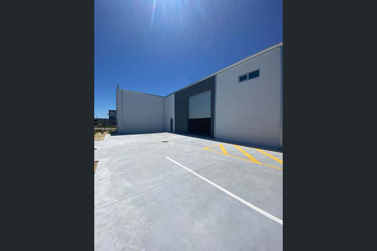 2/21 Tambrey Way Malaga WA 6090 - Image 2