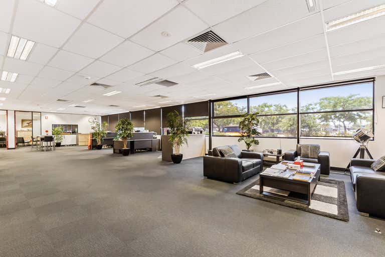 40 Mulgul Road Malaga WA 6090 - Image 2