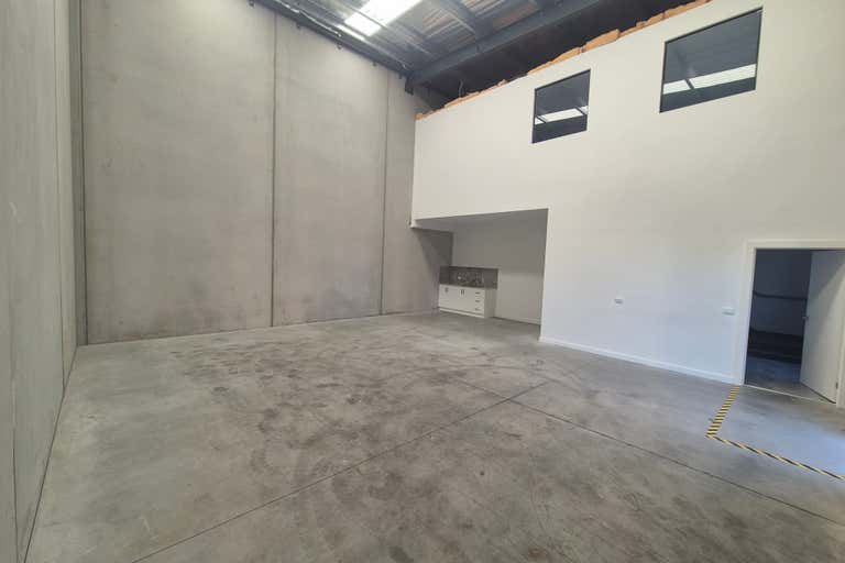 1/10 Trade Way Cranbourne West VIC 3977 - Image 2
