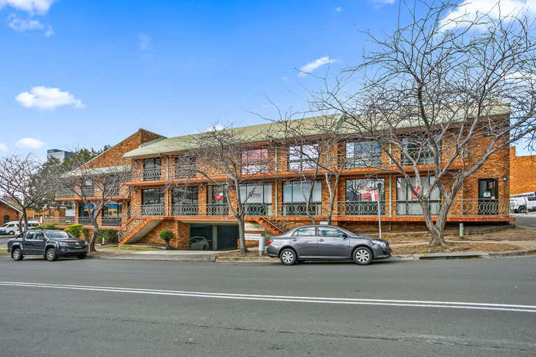 8/25 Victoria Street Wollongong NSW 2500 - Image 1
