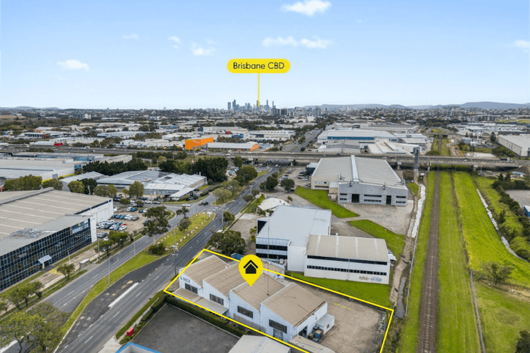 1084-1086 Kingsford Smith Drive Eagle Farm QLD 4009 - Image 1