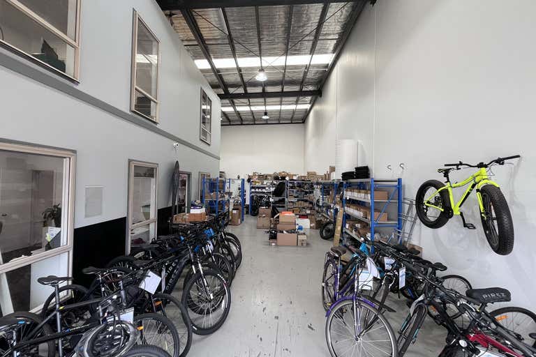 4/207 Derrimut Drive Derrimut VIC 3026 - Image 2