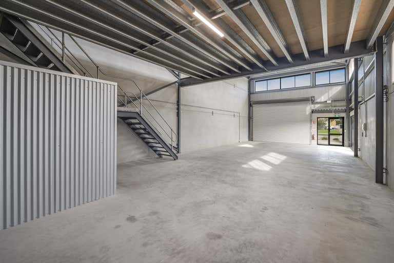 Unit 1, 10 Superior Avenue Edgeworth NSW 2285 - Image 2