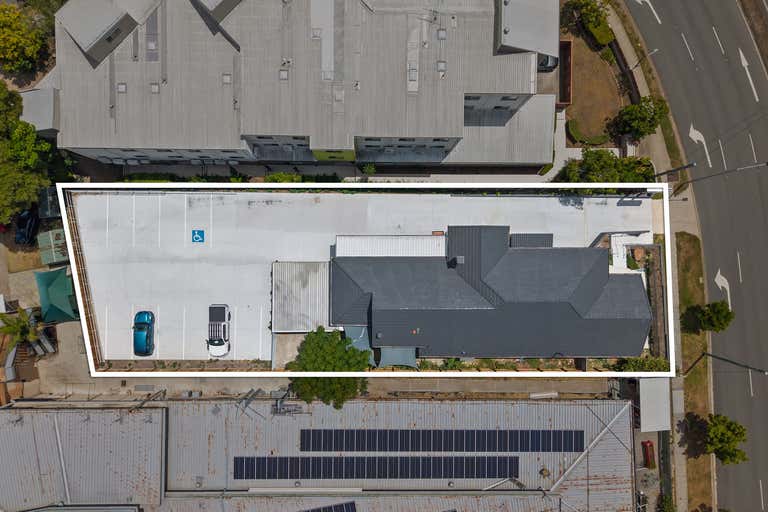 687 Logan Road Greenslopes QLD 4120 - Image 2