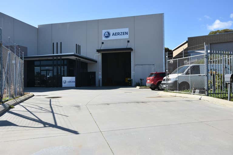 2/5 Geelong Court Bibra Lake WA 6163 - Image 2