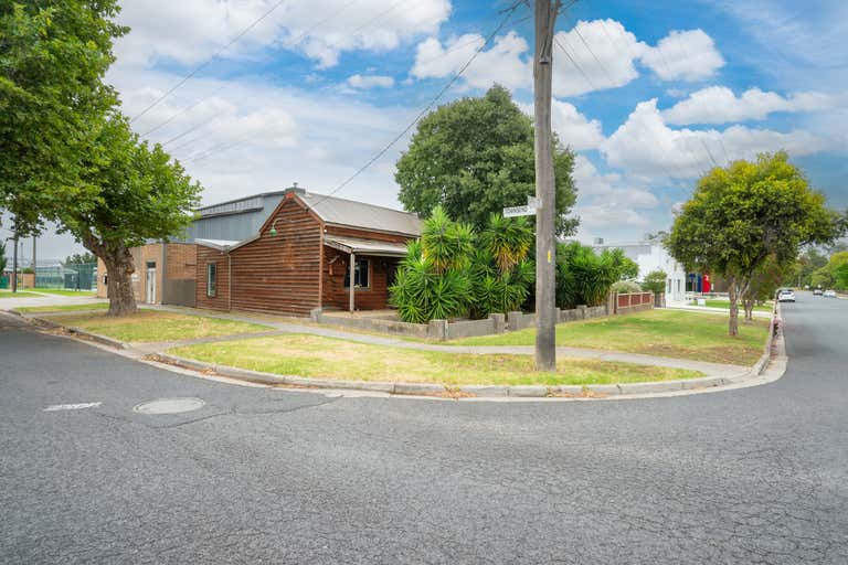 581 Hovell Street South Albury NSW 2640 - Image 1