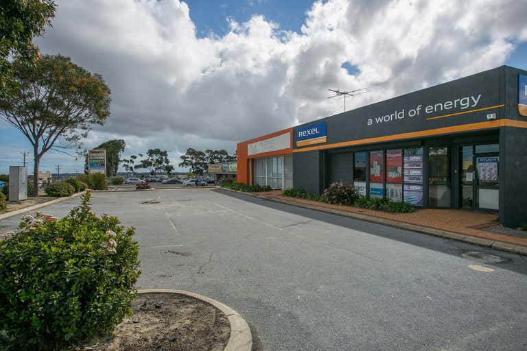 Unit 2, 45 Buckingham Dr Wangara WA 6065 - Image 2