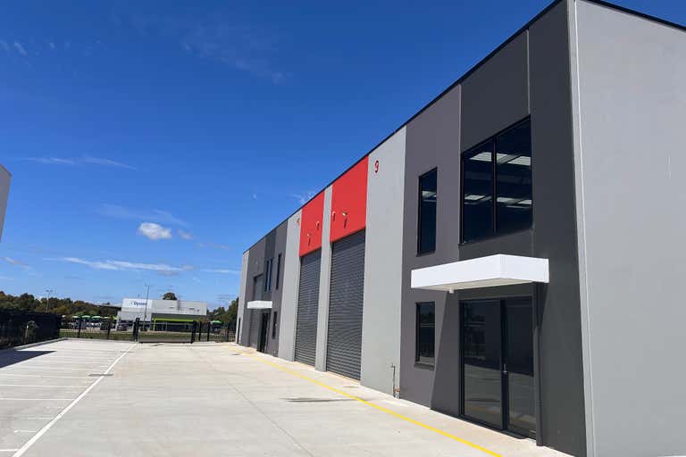 9/32 Saleyards Road Kyneton VIC 3444 - Image 1