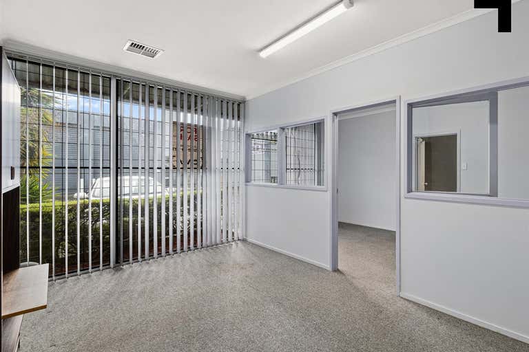 8/23-35 Bunney Road Oakleigh South VIC 3167 - Image 2