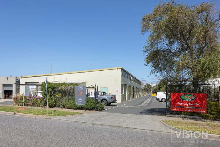 6/2 Wren Road Moorabbin VIC 3189 - Image 2
