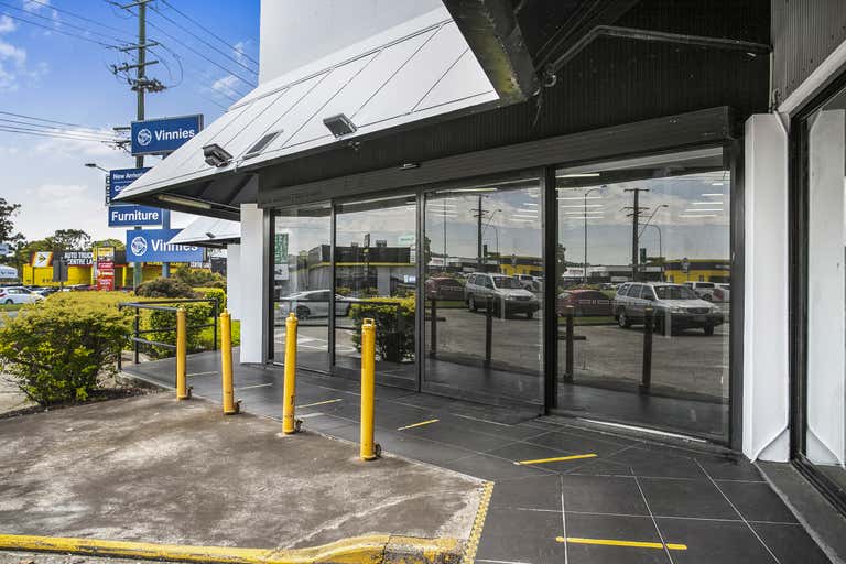 7 & 8, 690 Gympie Road Lawnton QLD 4501 - Image 2