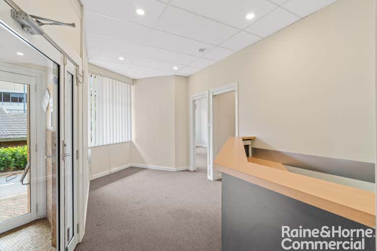 1/6 Burns Crescent Gosford NSW 2250 - Image 2