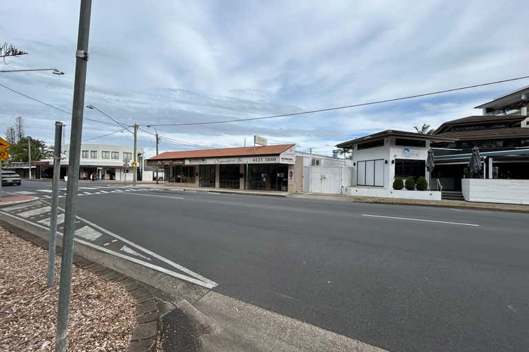 1/470 Esplanade Torquay QLD 4655 - Image 2