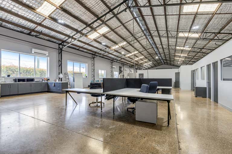 33 Hayward Street Stafford QLD 4053 - Image 2