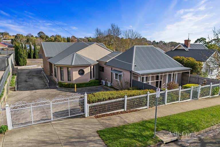 10 Vincent Street Daylesford VIC 3460 - Image 2