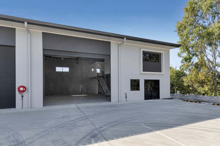 2/52-54 Jardine Drive Redland Bay QLD 4165 - Image 2