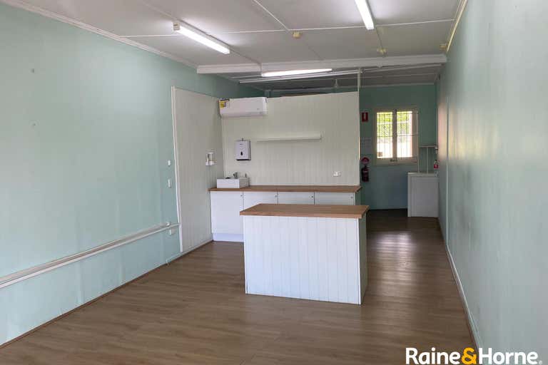 2/724 Gympie Road Chermside QLD 4032 - Image 2