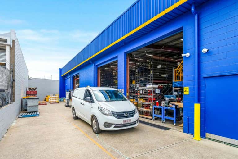 4 Dan Street Slacks Creek QLD 4127 - Image 2