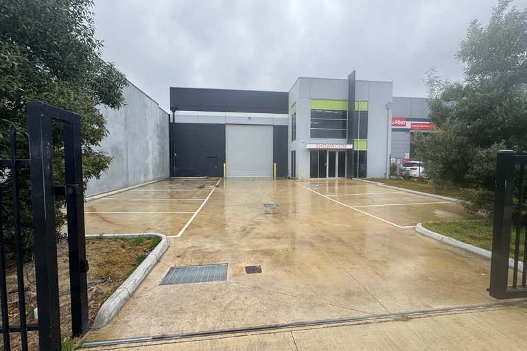 40 Paramount Boulevard Cranbourne West VIC 3977 - Image 2