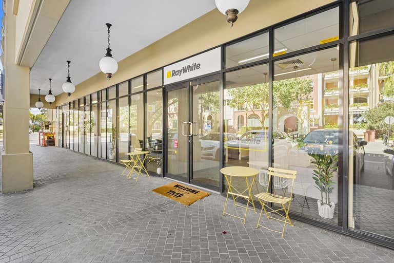 French Quarter, 3029 The Boulevard Carrara QLD 4211 - Image 2